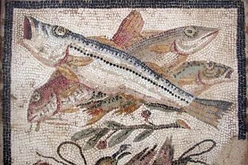 Mosaico de pescado encontrado en Pompeya.