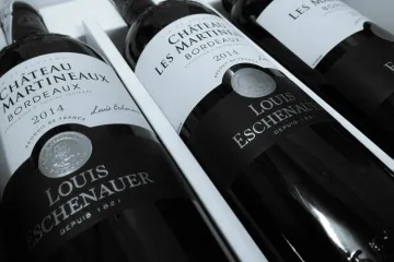 Botellas de vino de Burdeos.