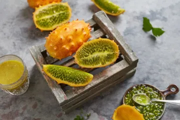 Detalle de un pepino africano