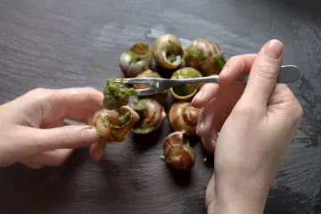 Cómo se comen los caracoles.