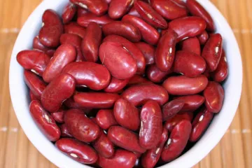 Alubias rojas de forma de riñón.