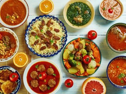 Una selección de platos de la cocina argelina.