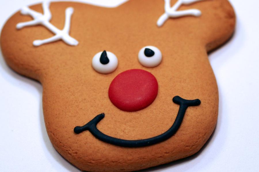 Galleta de jengibre en forma de cabeza de reno.