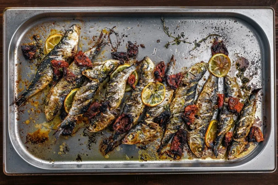 Sardinas ya asadas.