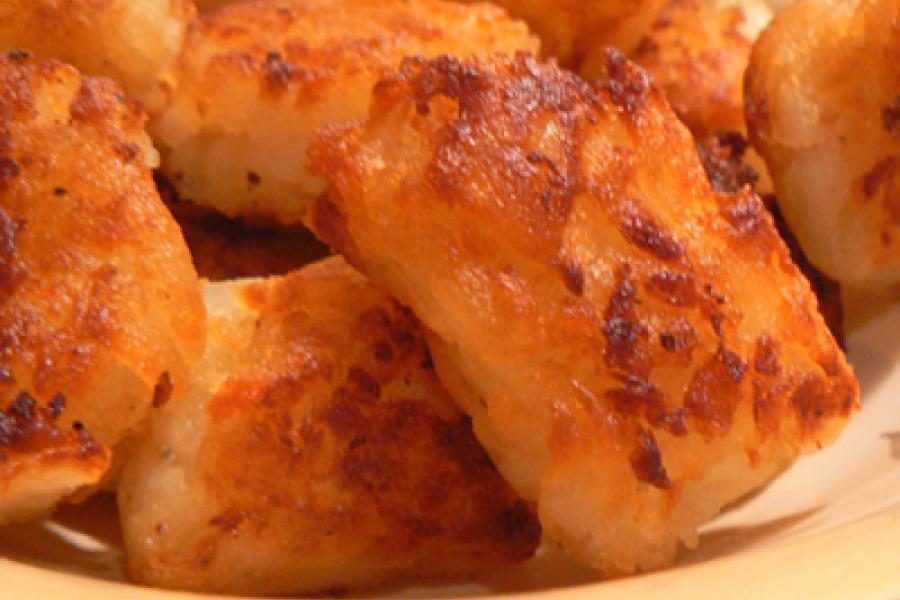 Tortilas de puré de patata o tater tots.