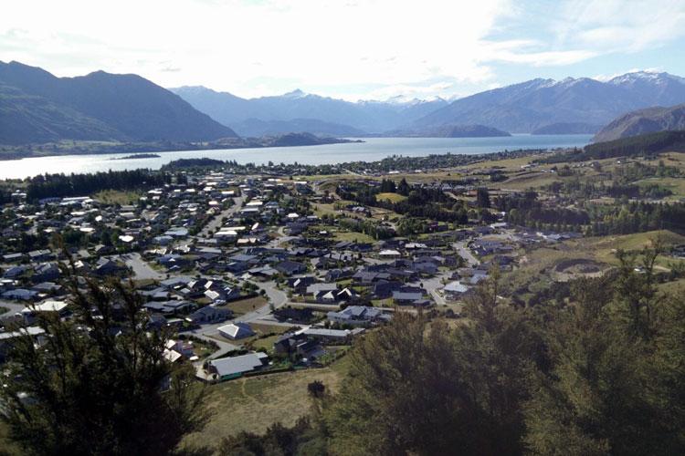 Vista de un pueblo neozelandés.